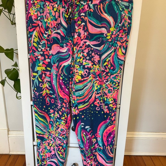 Lilly Pulitzer Colorful Swirl Leggings - Picture 2 of 10